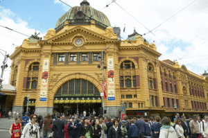 Labor’s $ 100 m face lift for Flinders Street Station