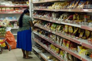 Sri Lanka nears complete economic meltdown as food shortage worsens